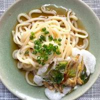 ぶっかけ讃岐うどん　米粉かき揚げ添え| 栃倉 直人さん