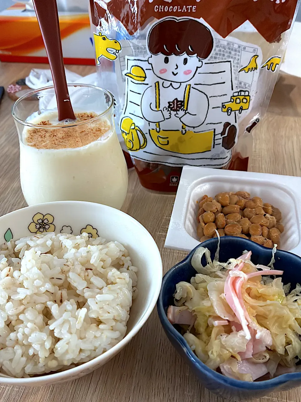 コールスロー、シナモン豆乳ラッシー、納豆、押し麦入り胚芽米|みかふく_食生活見直し保健師ごはん。さん