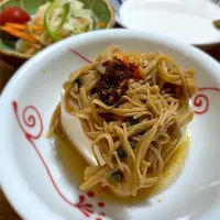 morimi32さんの料理 えのきとしめじのピリ辛漬け×冷や奴|morimi32さん