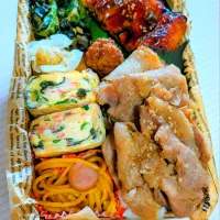 🐷豚こま肉のしょうが焼き&鰻弁当🍱|TakeBooさん