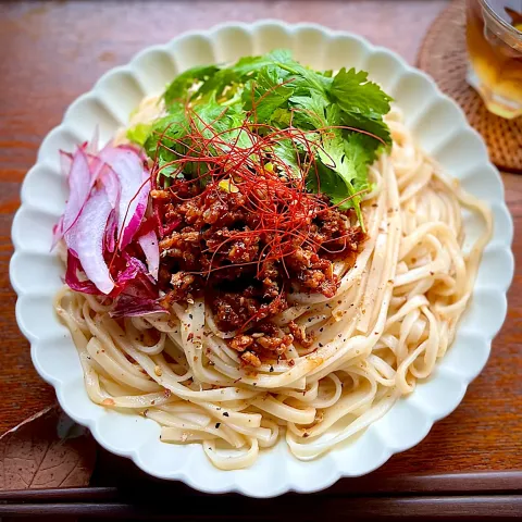 「ヤマサごまだれ専科」を使ってみたSnapdishの料理・レシピ写真:やみつき麻辣！香るパクチーの冷やし担々麺