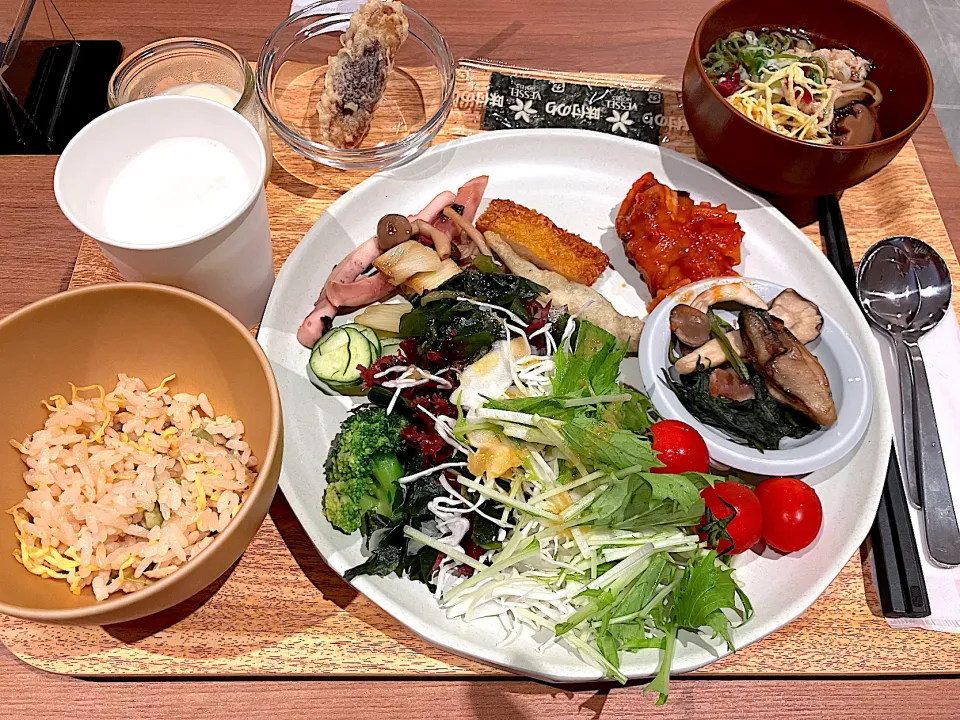 20250818広島のホテルで朝食|くぽさん