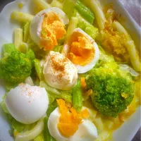 🎃マカロニ卵サラダ🥦|すくらんぶるえっぐさん