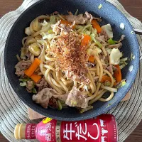 ヤマサ牛だし醤湯で焼きうどん✨