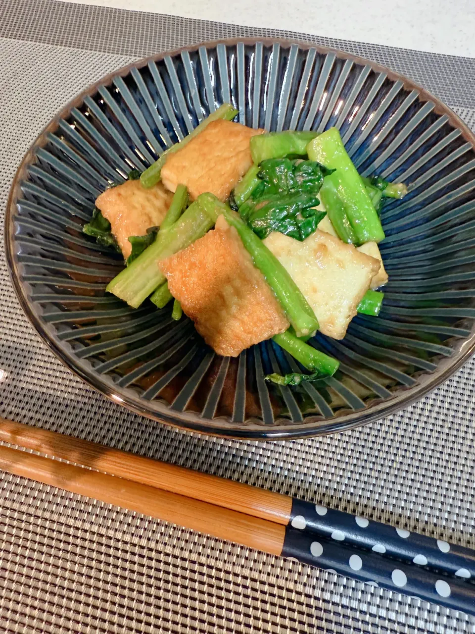 🍀︎✨つるむらさきと厚揚げの味噌炒め🍀︎✨|ショコラさん