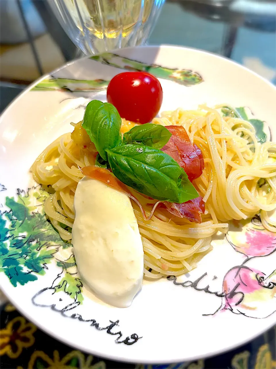 桃とモッツァチーズと生ハムの冷製パスタ|Bon Sutaさん