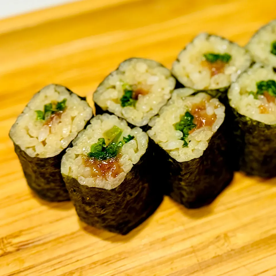 パクチー梅肉の細巻き|ヨシュアさん