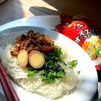 素麺で肉味噌混ぜ麺|ichikayaさん