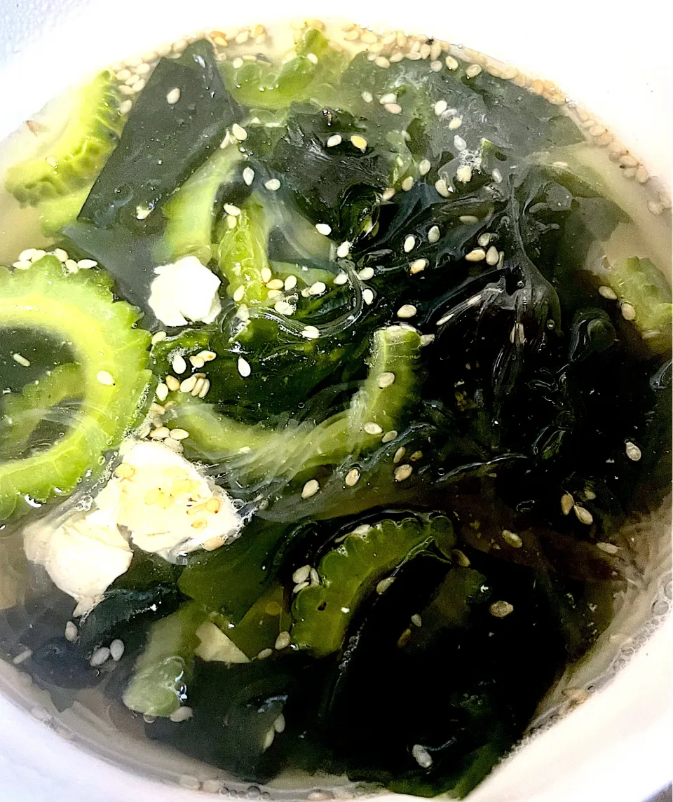 ゴーヤとわかめの鶏だしスープ|にゃふてん⛩️さん