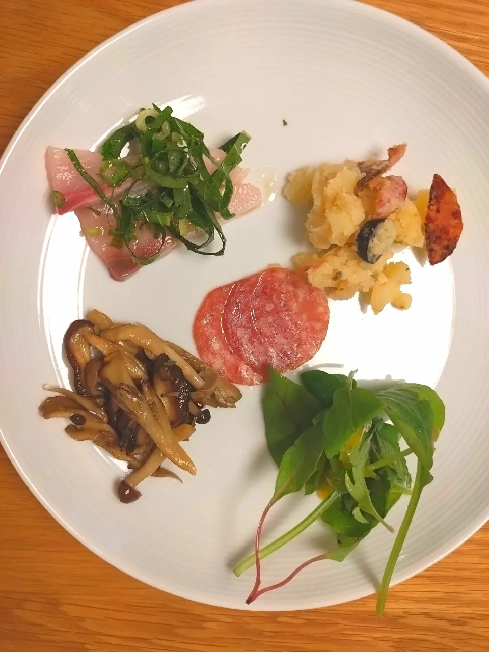 前菜盛り合わせ|ぽよさん