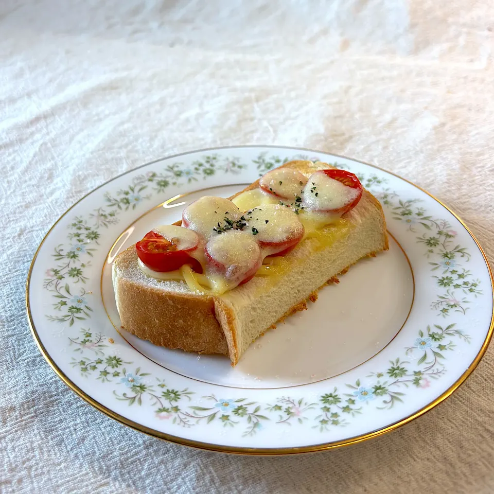 トマトトースト|かっちゃん杉さん