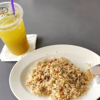 Charxiu prawns fried rice by elderly chef 😋😍 sugarcane drink😛|🍒lynnlicious🍒さん