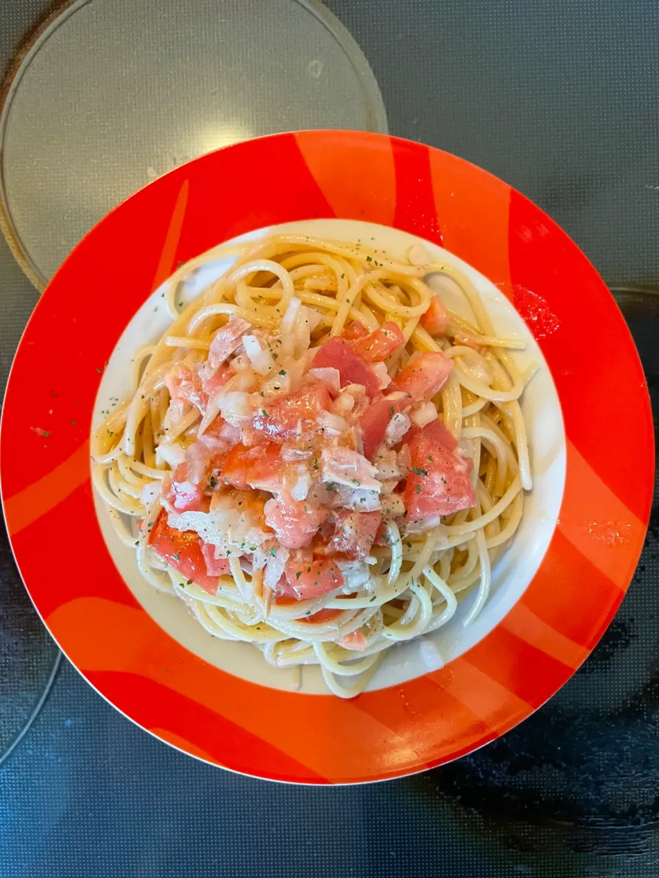 ツナとトマトの冷製パスタ|あきたまさん