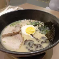 Tonkotsu Ramen|The Kitchen Kittiesさん