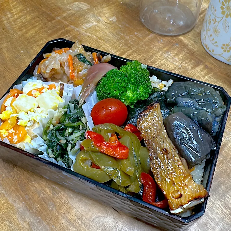 ご飯が見えんよ弁当|くまちゃんさん