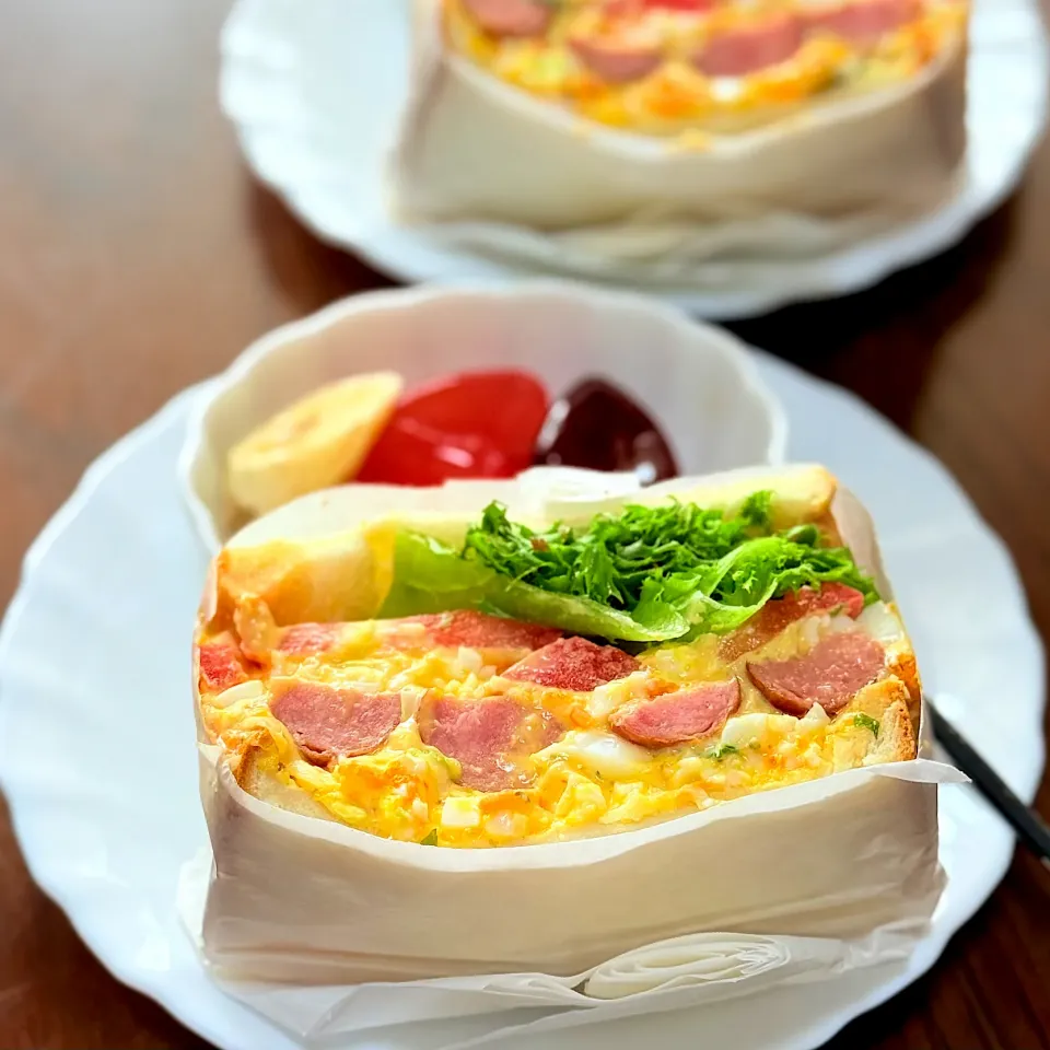 ソーセージと卵のサンドイッチ|tap.rinさん