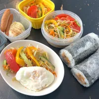 海苔巻きとサラダ弁当|hanakoさん