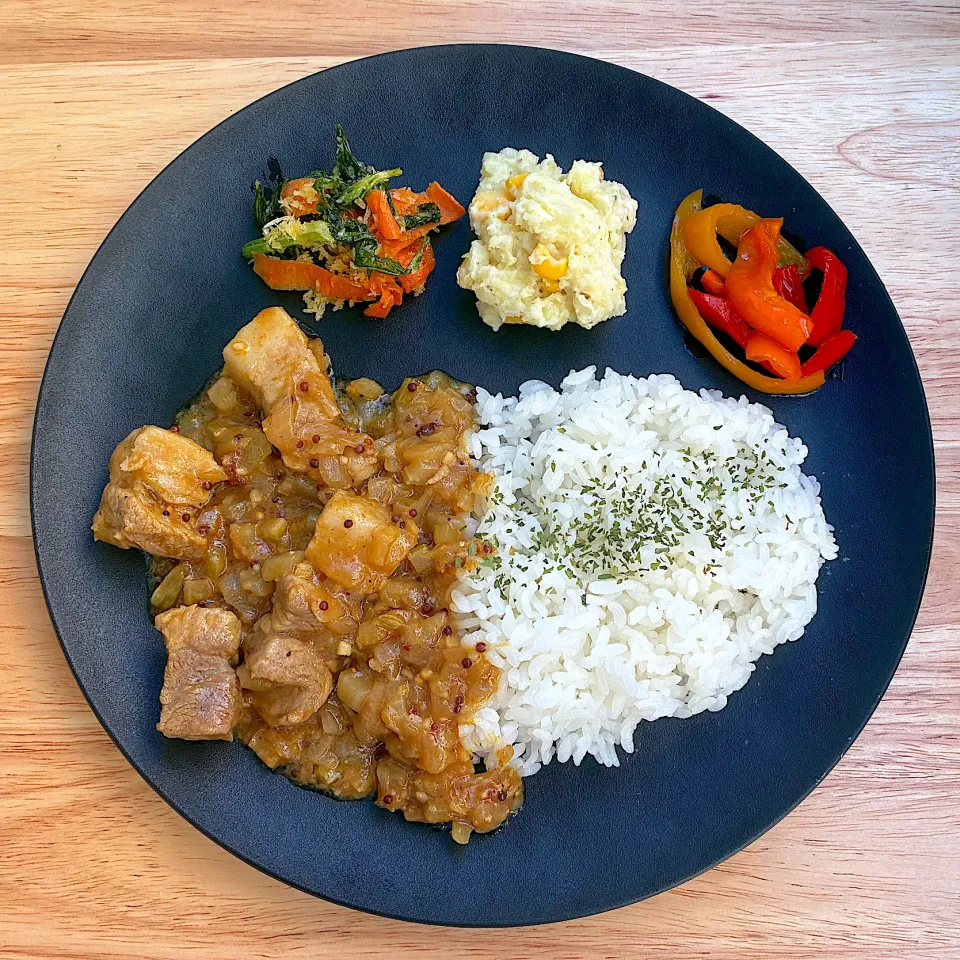 セロリと粒マスタードのポークカレー|青い鳥さん