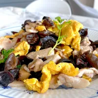 Yeluさんの料理 中華屋風卵、木耳、肉炒め