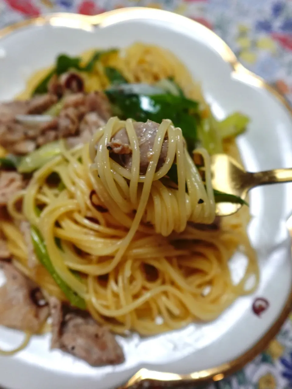 鶏もも肉のペペロンチーノ🍽🍷|Momokaさん