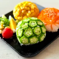 色々チビおにぎり(オクラ  にんじんラペ  ガリバタコン)
