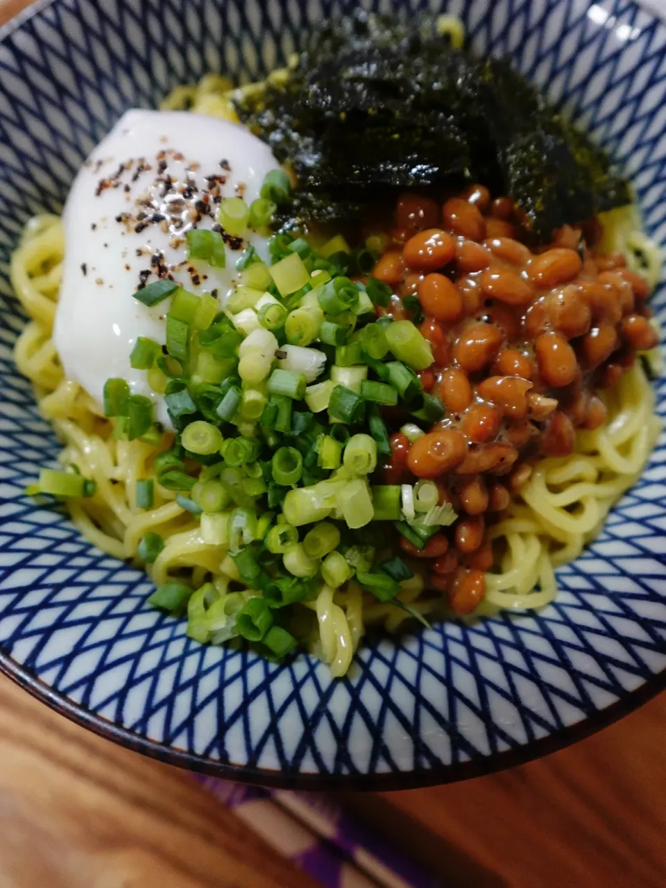 納豆と温玉の油そば🤍|Momokaさん