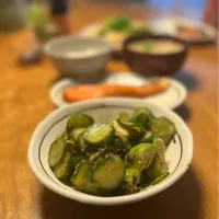 8/23の夕食　胡瓜とアボガド昆布和え！