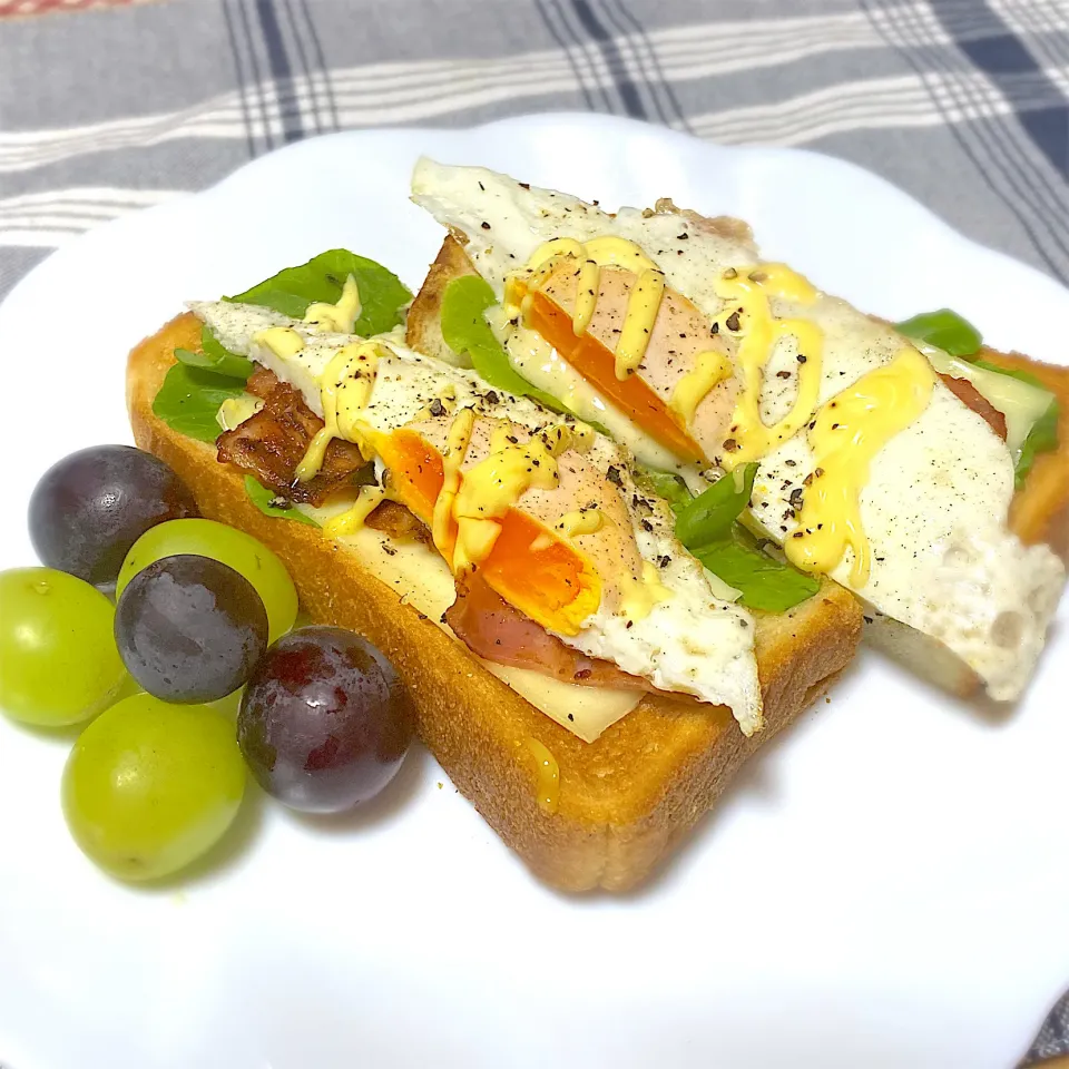 ベーコンeggチーズパン|eiyadeさん