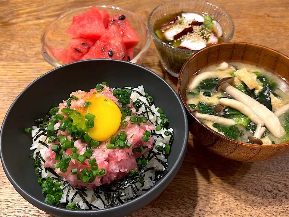 キミが割れちゃった…なネギトロ丼|Riccaさん