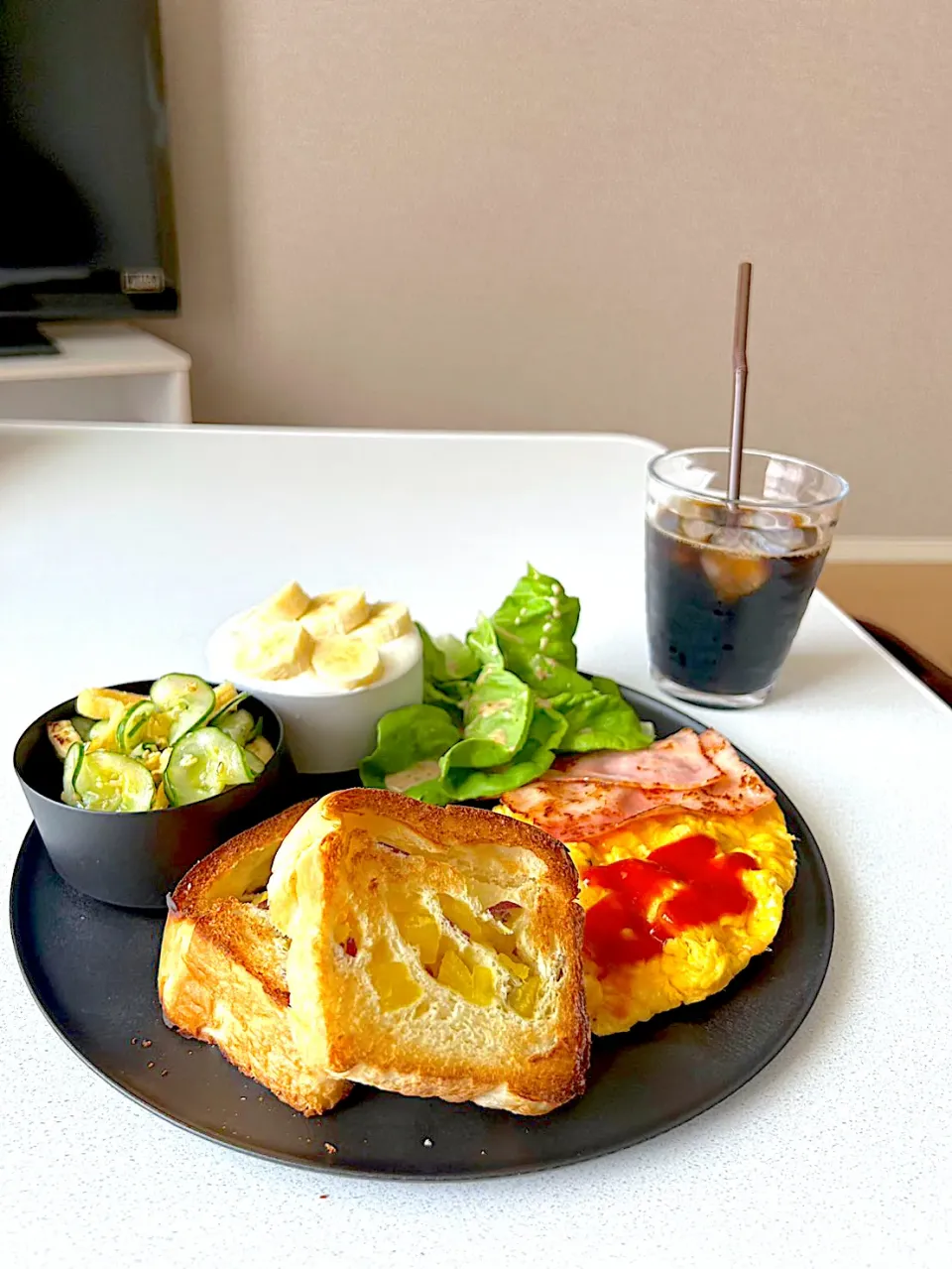 娘作！朝食ワンプレート🍞|おかちさん