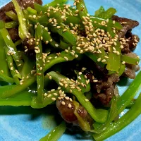 すき焼き肉とピーマンのオイスター炒め|🐶たぬとんキッチンさん