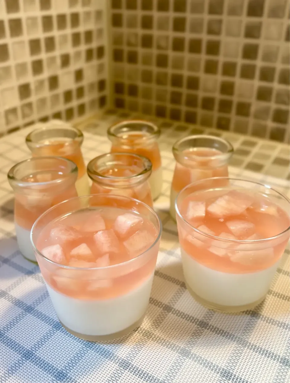 桃のミルクプリン|白のパンダさん