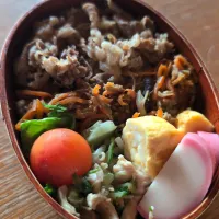 冷凍牛丼弁当| まきごろうさん