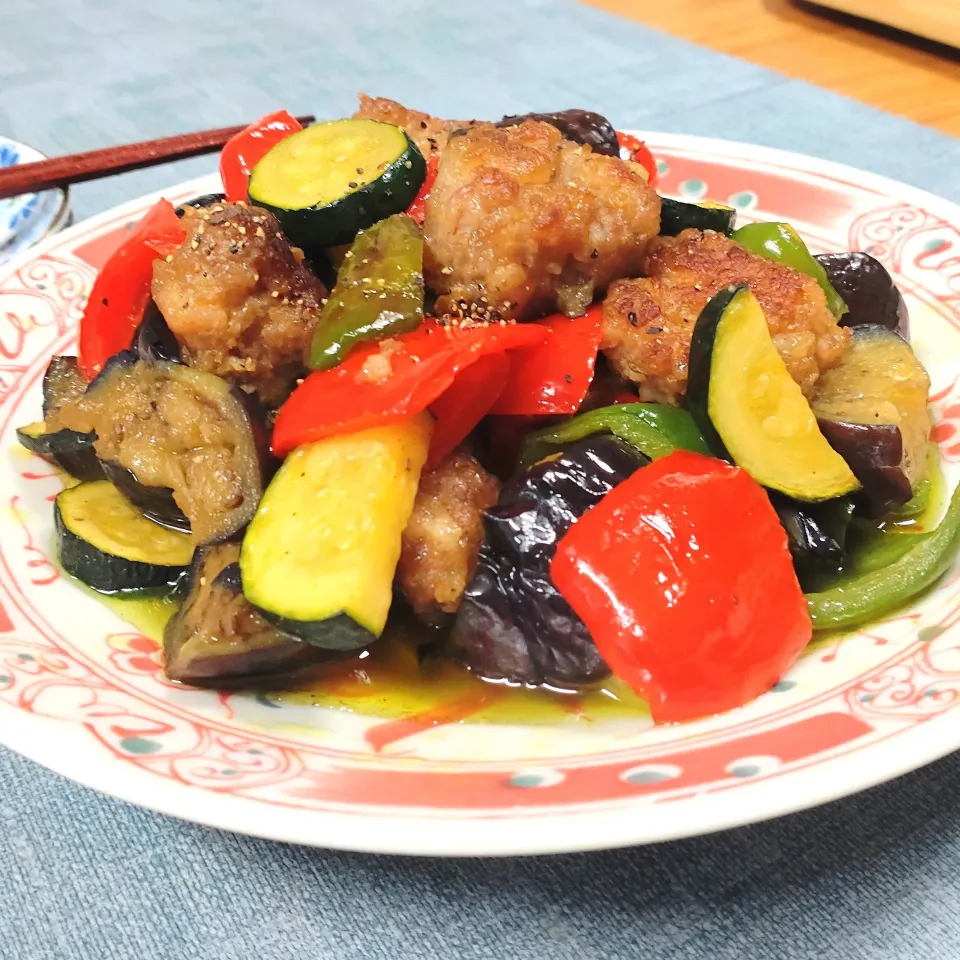 豚バラ団子と夏野菜のスパイシーソテー|cherry🍒さん