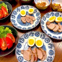 豚ヒレ肉の焼豚と煮卵🥚小松菜とシラスの煮浸🥬納豆・サラダ🥗今日の夕食20250825|rococoさん