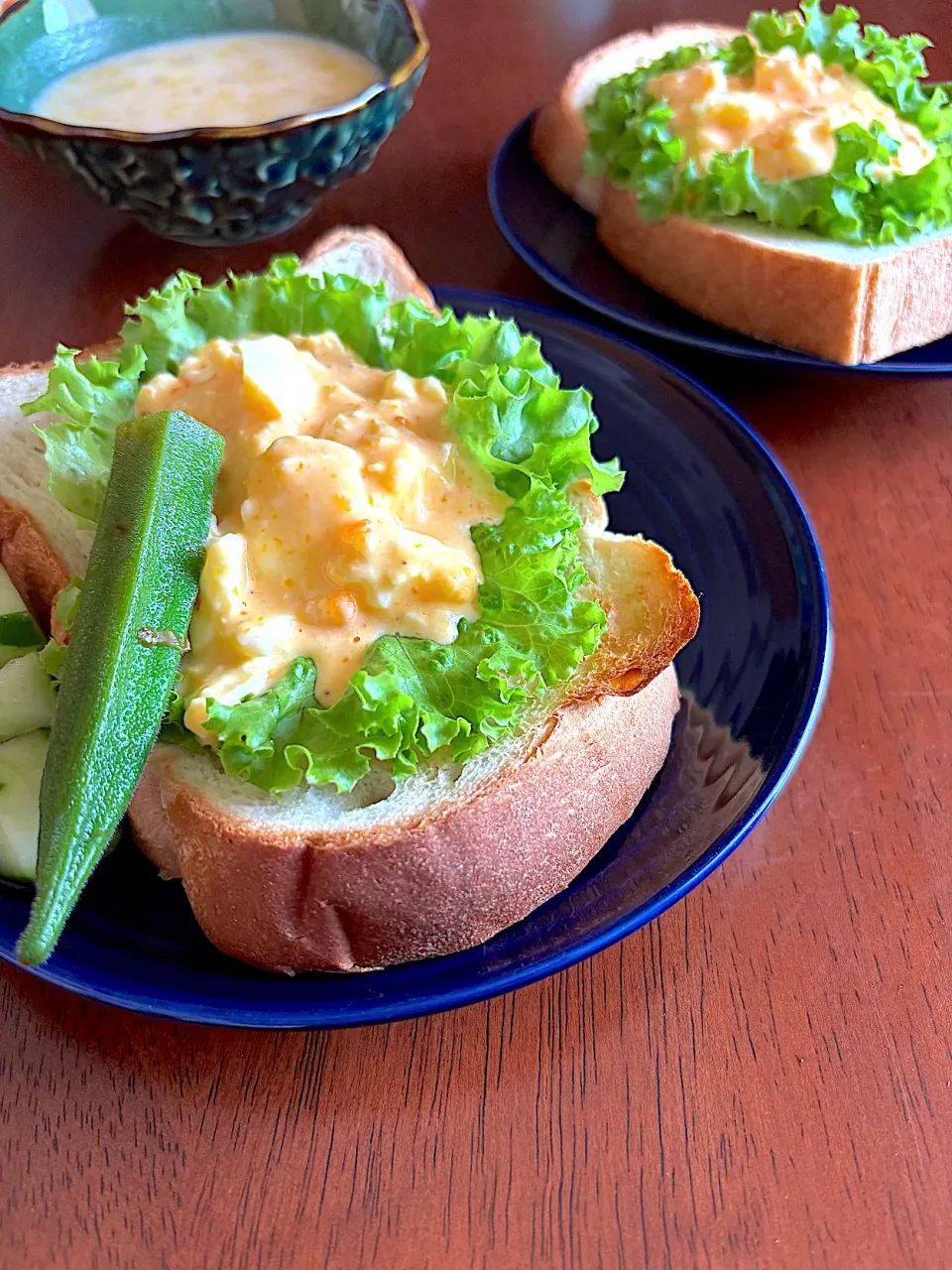 フリルレタスとゆで卵のサンドイッチ|naho_nonaさん