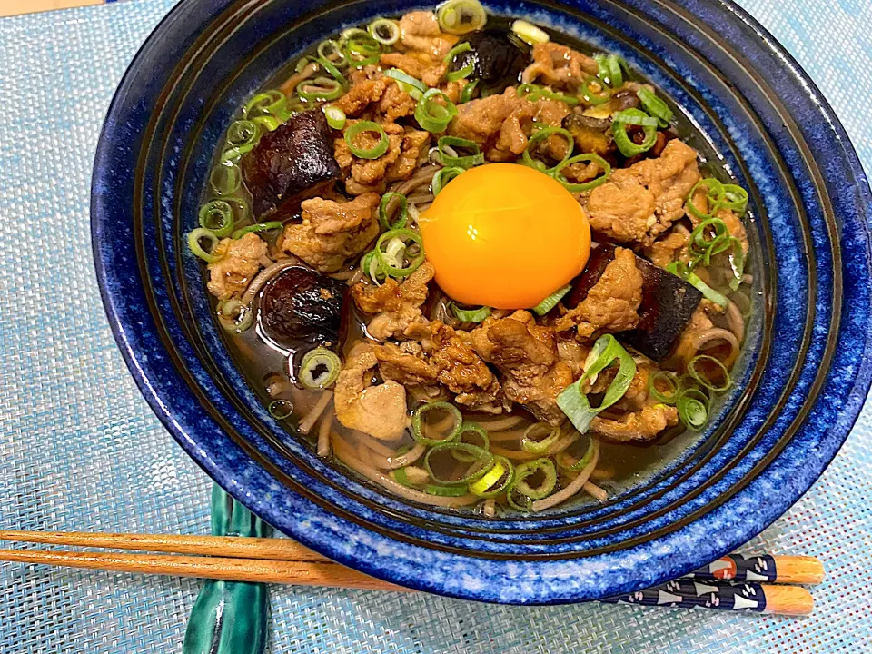 茄子と豚肉の温蕎麦|単身赴任のっちさん