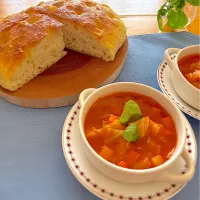 フォカッチャとトマトスープ👩🏻‍🍳