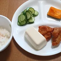 タラコご飯、きゅうりの酢の物、かぼちゃ、冷奴、唐揚げ|ナナさん