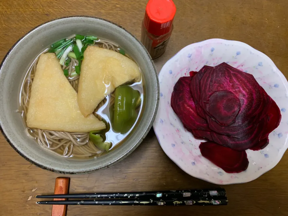 昼食　キツネそば|ATさん