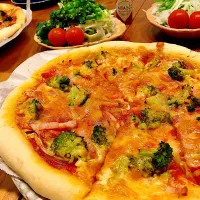 生地から手作りピザ🍕|あっちゃんさん