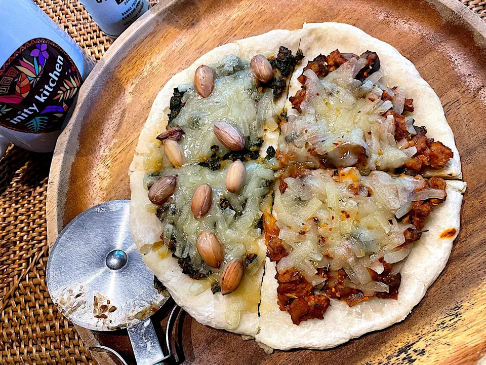 大葉味噌と大豆ミートソースで米粉ツインピザ|kyon2さん