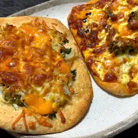 しらすピザとトマトピザ|しげさんさん