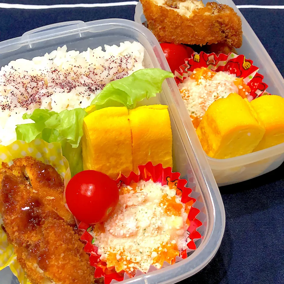 ゆかりご飯、たまご焼き、ささみカツ、エビグラタン、ミニトマト|きらきらさん
