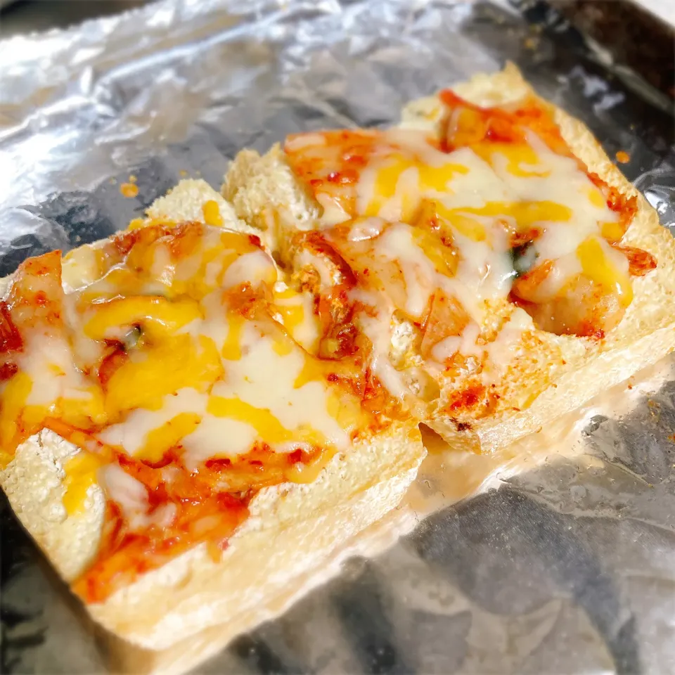 油揚げ＋キムチーズのピザ？|あーるさん