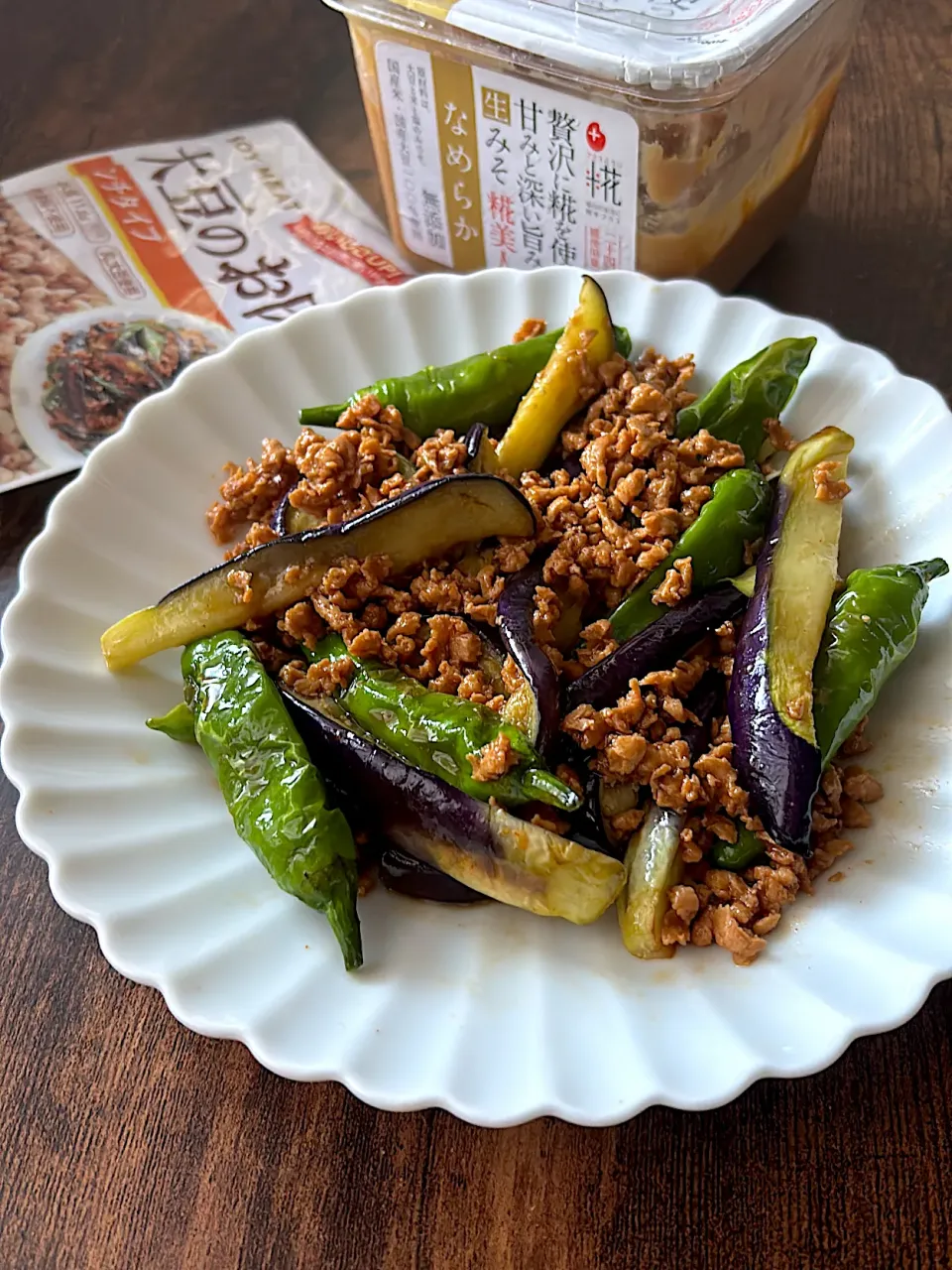大豆のお肉で茄子とししとうの肉そぼろ ~パッケージの真似っこ|とんちんさん
