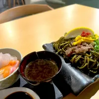 久しぶり1人ランチ❤︎|みどりさん