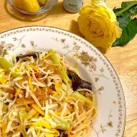 とうもろこし麺で具材ゴロゴロのボロネーゼ🐈|さくたえさん