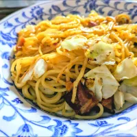 日曜日の昼は焼きそば