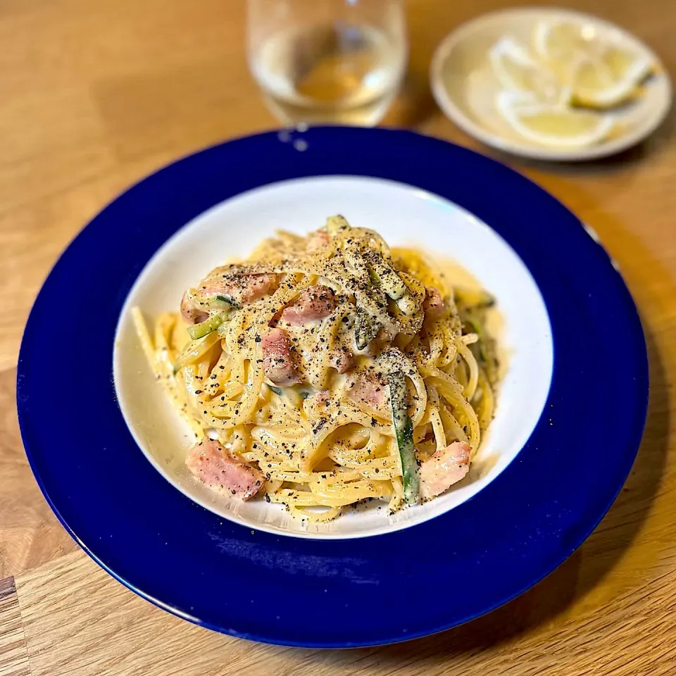 スパゲティ ベーコンとズッキーニのカルボナーラ風|17oyaziさん